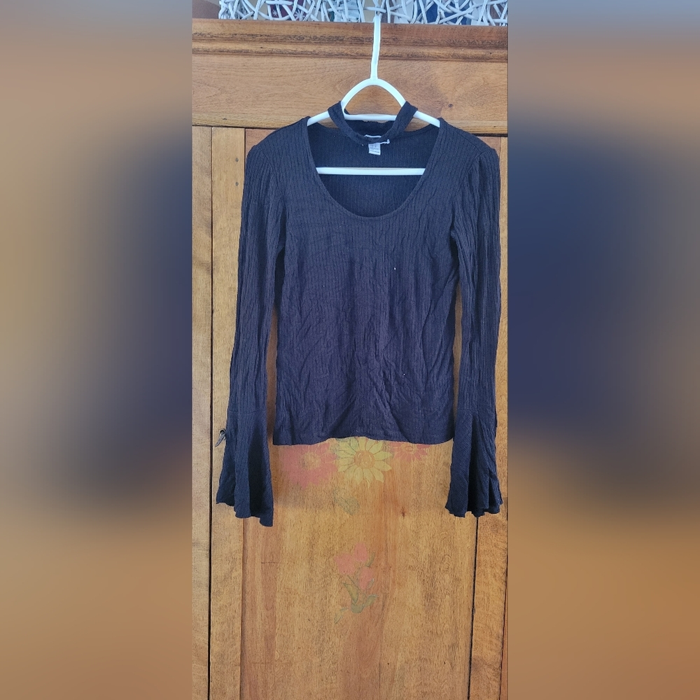Womens size medium long sleeve
